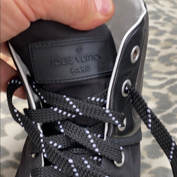 Louis Vuitton sneakers - Picture 6 of 8
